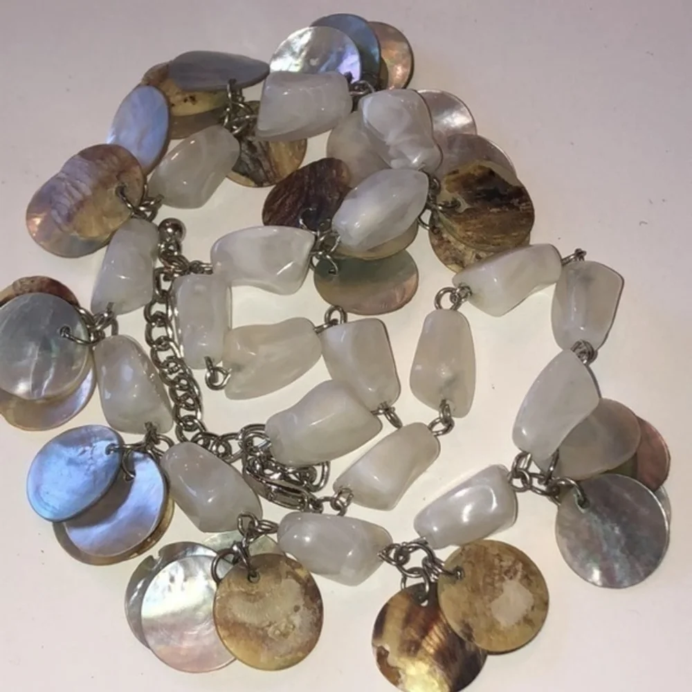 Vintage White Quartz Stone & Shell Dangle Necklace
